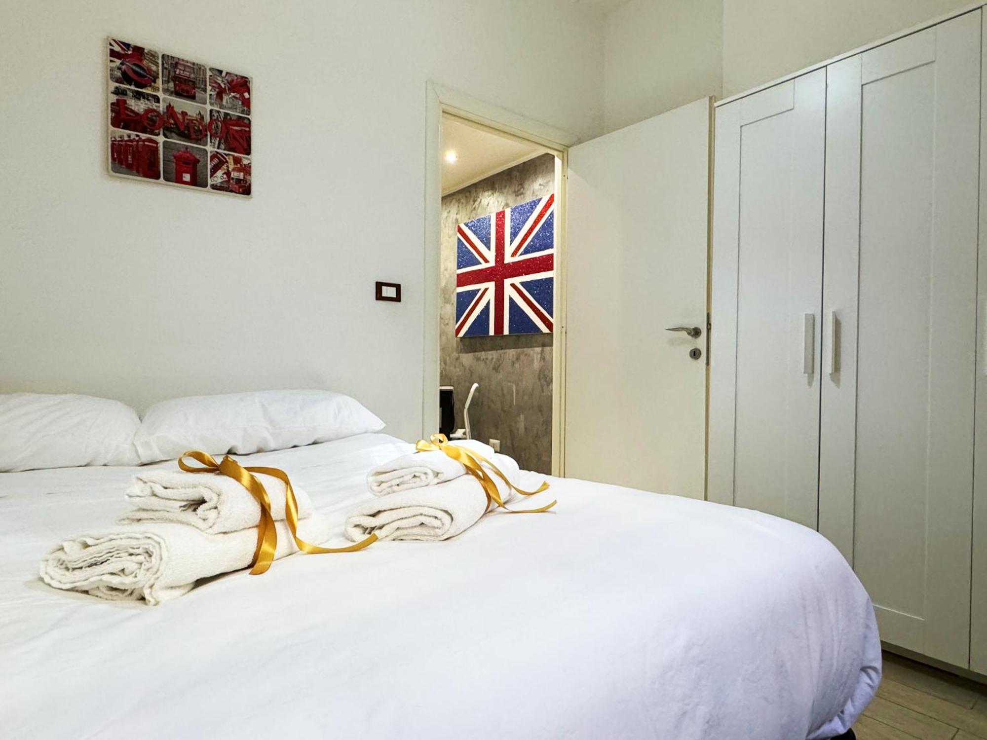Apartamento Metro B - Crimson Chic Eleganza Romana *